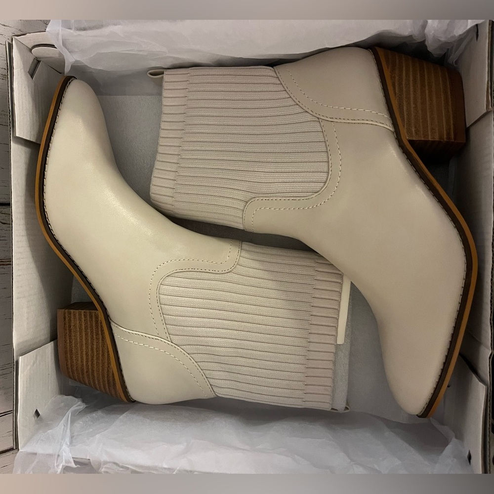 NWT Boutique by Corky’s Take Your Bet Booties - women’s size 9 ivory